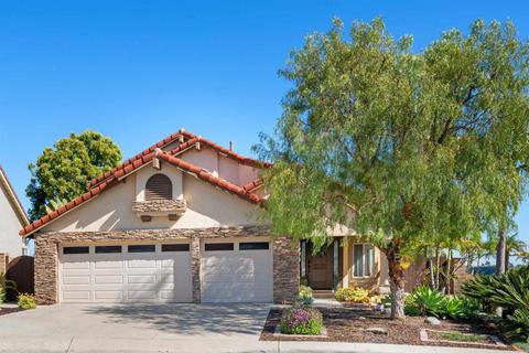 1944 Vineyard Ave, Vista, CA 92081 photo 1