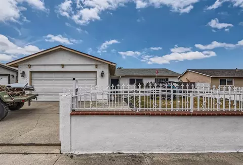 719 Herbert St, Oceanside, CA 92057 photo 1