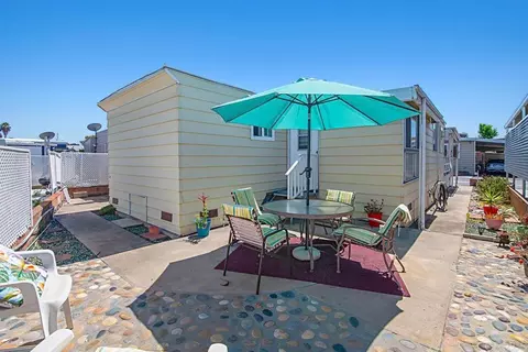 206 Mockingbird Ln, Oceanside, CA 92057 photo 1