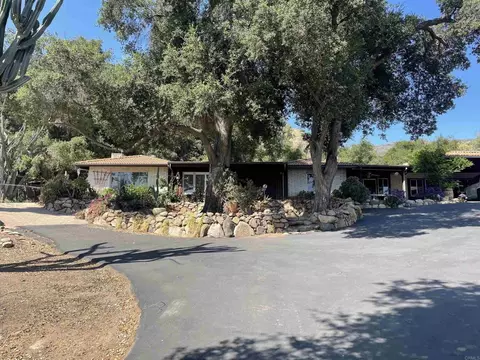 18085 Thoreson St, Lake Elsinore, CA 92530