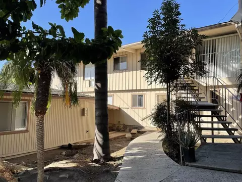 9564 Campo Rd SE, Spring Valley, CA 91977