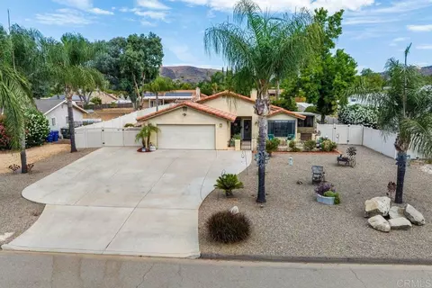 16220 Arena Dr, Ramona, CA 92065 photo 1