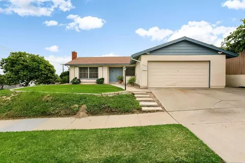 4065 Linda Dr, Oceanside, CA 92056 photo 1