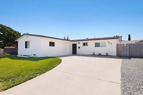 317 Redondo Dr, Oceanside, CA 92057