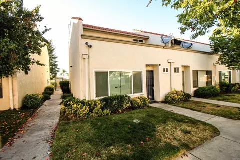 1337 W Latham Ave, Hemet, CA 92543