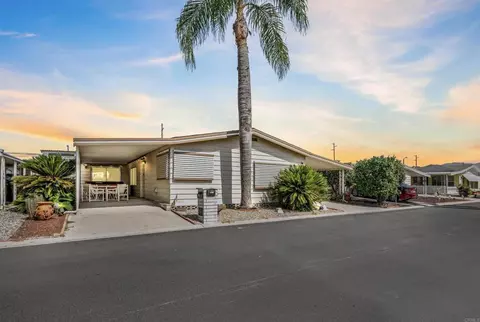601 N Kirby St #SPC 471, Hemet, CA 92545
