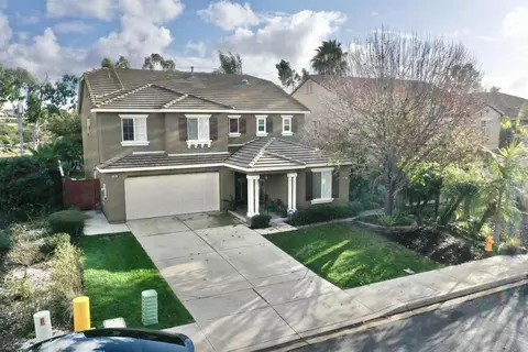 5185 Mendip St, Oceanside, CA 92057