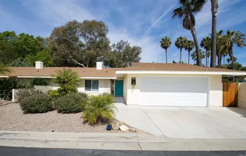 3166 Camino Crest Dr, Oceanside, CA 92056 photo 1