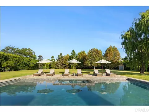 Exterior - 1410 Inspiration Dr, La Jolla, CA 92037 photo 10 of 11