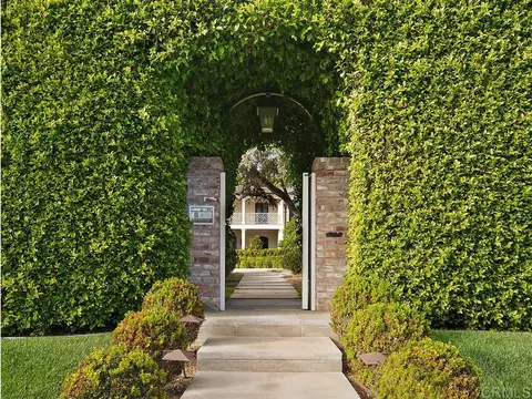 Exterior - 1410 Inspiration Dr, La Jolla, CA 92037 photo 2 of 11