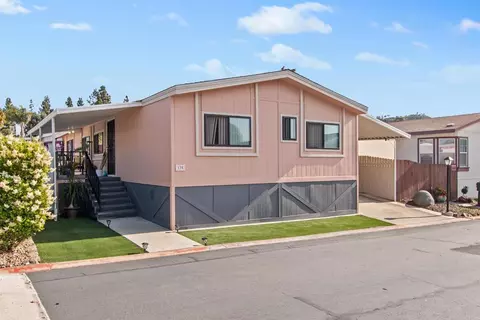 1750 Citracado Pkwy #SPC 135, Escondido, CA 92029