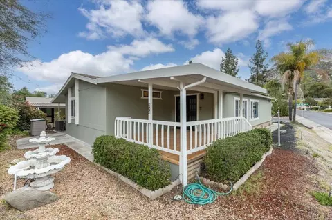 8975 Lawrence Welk Dr Spc #224, Escondido, CA 92026