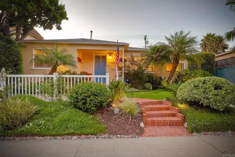 1460 Chalcedony St, San Diego, CA 92109