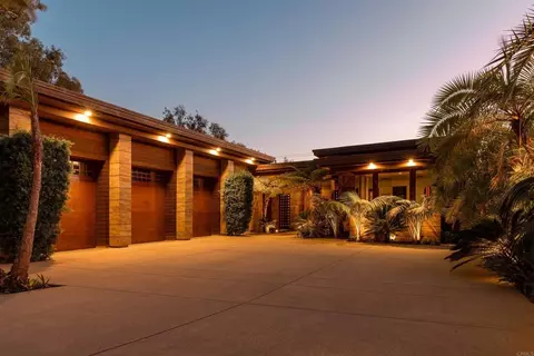 649 Seabright Ln, Solana Beach, CA 92075