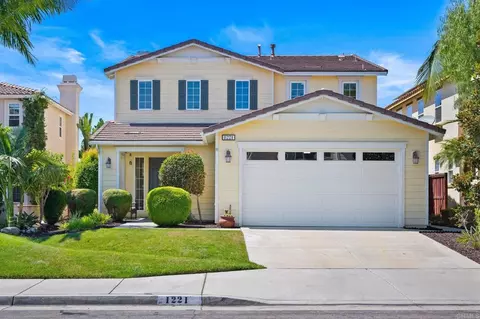 1221 Parkview Dr, Oceanside, CA 92057