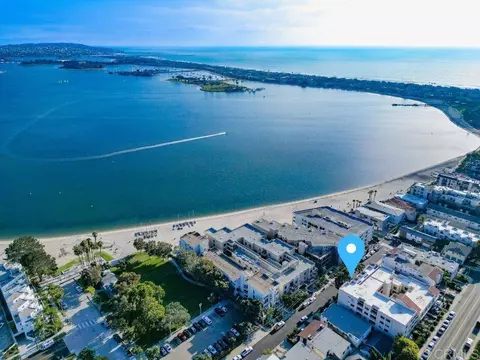 1225 Pacific Beach Dr #1E, San Diego, CA 92109