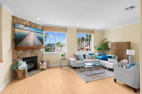 2744 Carlsbad Blvd #205, Carlsbad, CA 92008