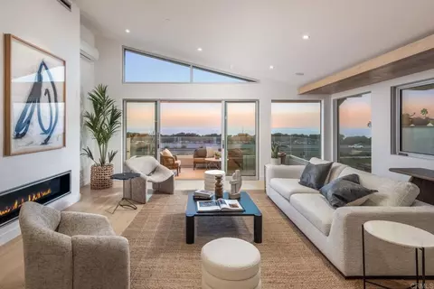 1739 San Elijo Ave, Cardiff By The Sea, CA 92007