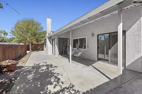 Exterior - 839 Willow Tree Ln, Fallbrook, CA 92028 photo 4 of 4