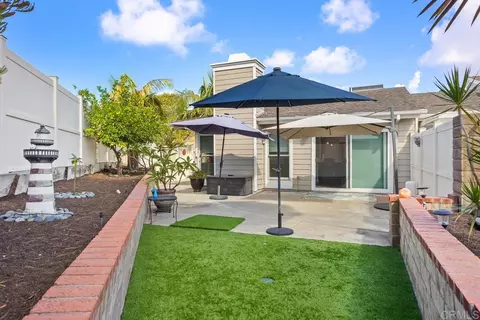 Exterior - 1025 Brewley Ln, Vista, CA 92081 photo 6 of 9