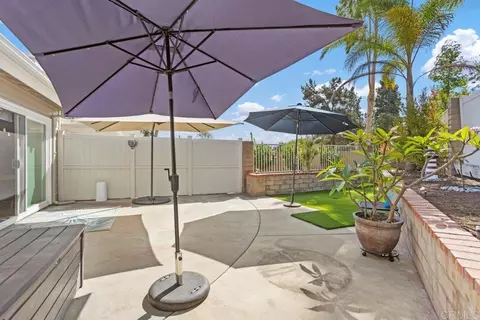 Exterior - 1025 Brewley Ln, Vista, CA 92081 photo 7 of 9