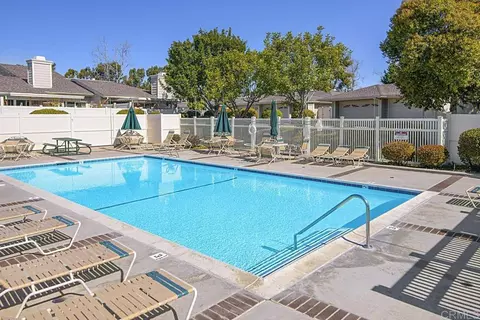Exterior - 1025 Brewley Ln, Vista, CA 92081 photo 9 of 9