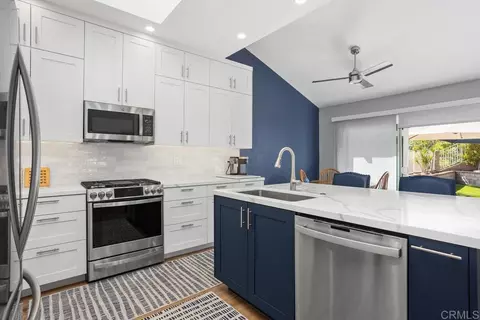 Kitchen - 1025 Brewley Ln, Vista, CA 92081 photo 4 of 6