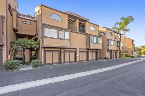 4009 Canario St #F, Carlsbad, CA 92008