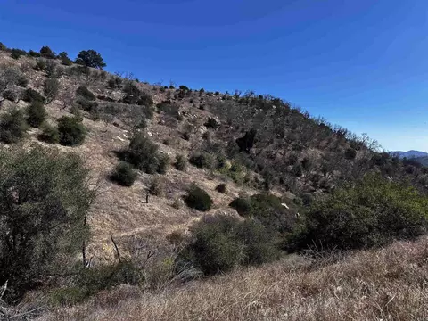 40 Oak Glen Rd, Valley Center, CA 92082