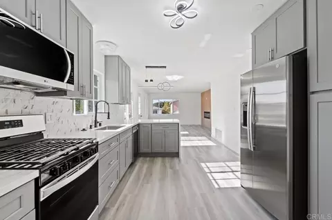 6152 Calle Tocon St, San Diego, CA 92139