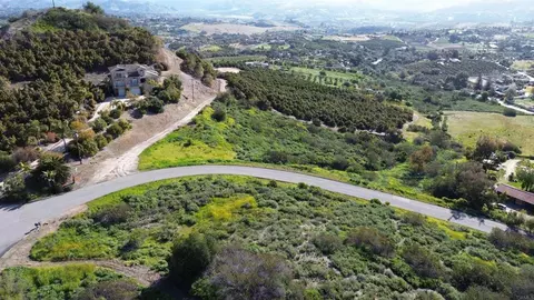 1560 Camino Corto, Fallbrook, CA 92028 photo 9