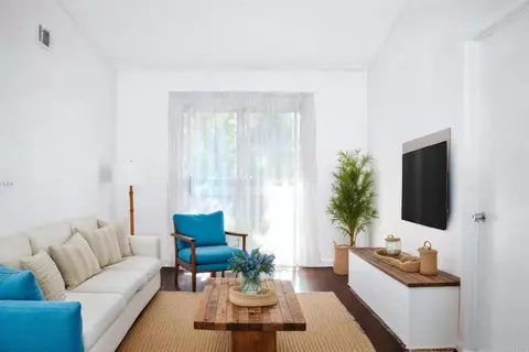 879 W San Ysidro Blvd #10, San Ysidro, CA 92173
