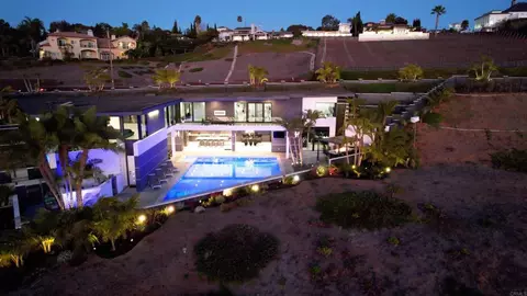 1095 Hoover St, Carlsbad, CA 92008