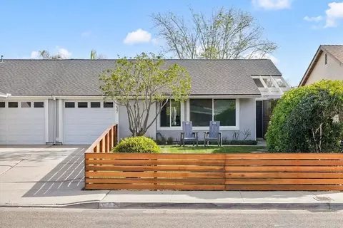 1237 Greenlake Dr, Cardiff By The Sea, CA 92007