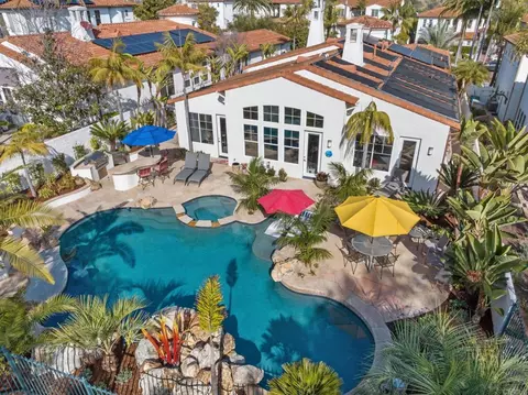 1327 Cassins St, Carlsbad, CA 92011