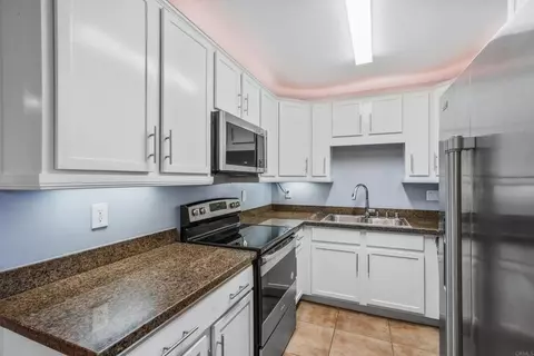 4560 60th St #16, San Diego, CA 92115