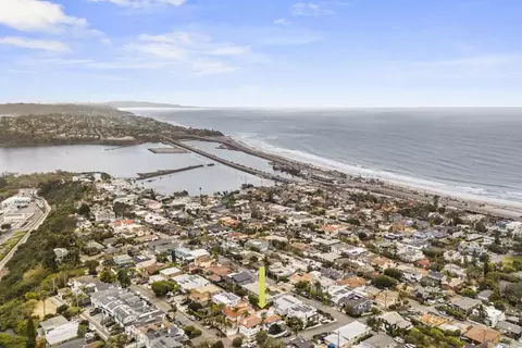 2310 Cambridge Ave, Cardiff By The Sea, CA 92007