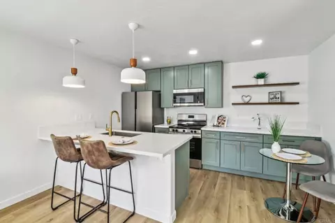 6694 University Ave, San Diego, CA 92115