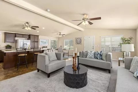 525 W El Norte Pkwy #39, Escondido, CA 92026