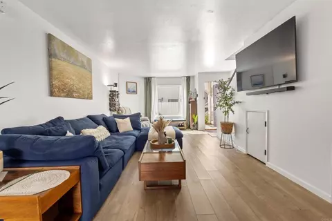3405 Del Este Way, Oceanside, CA 92056