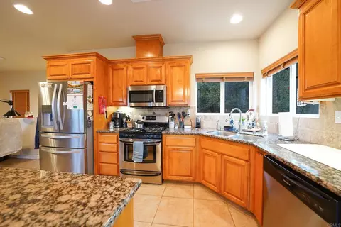Kitchen - 1626 Frisius Dr, Julian, CA 92036 photo 1 of 3
