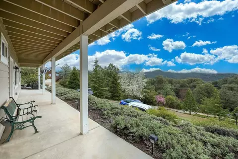 Exterior - 1626 Frisius Dr, Julian, CA 92036 photo 6 of 11