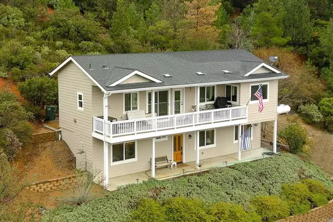 Exterior - 1626 Frisius Dr, Julian, CA 92036 photo 3 of 11