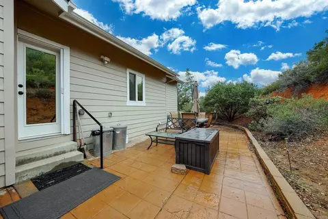 Exterior - 1626 Frisius Dr, Julian, CA 92036 photo 10 of 11
