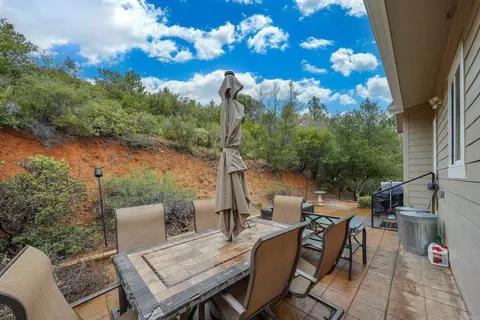 Exterior - 1626 Frisius Dr, Julian, CA 92036 photo 11 of 11