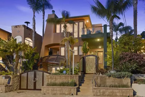 2141 Cambridge Ave, Cardiff By The Sea, CA 92007