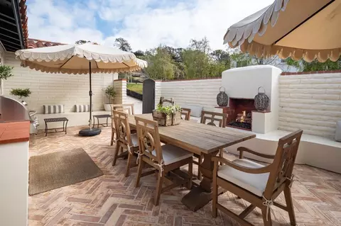 1935 Santa Fe, Del Mar, CA 92014