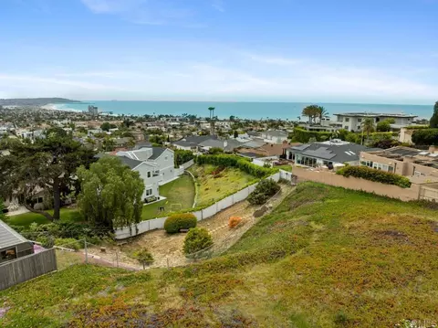 5452 Moonlight Ln, La Jolla, CA 92037 photo 15