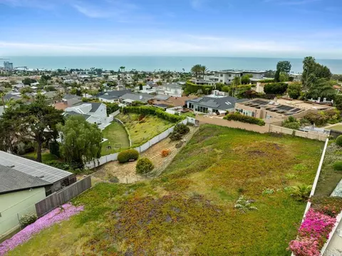 5452 Moonlight Ln, La Jolla, CA 92037 photo 14