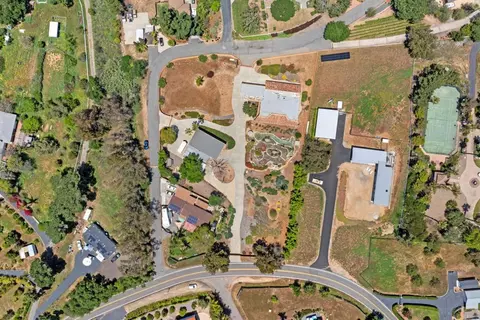 View/Area - 129 Emilia Ln, Fallbrook, CA 92028 photo 5 of 8